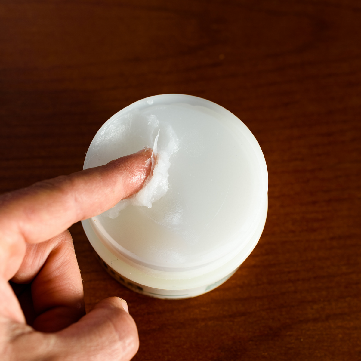 Is Vaseline Toxic? Vicks, Scented Candles & Natural Alternatives